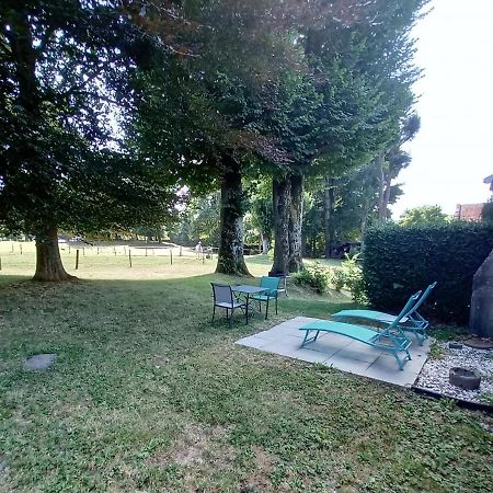 Les Gites De Recoleine Nébouzat Exterior foto