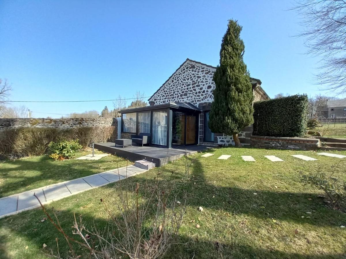 Les Gites De Recoleine Nébouzat Exterior foto
